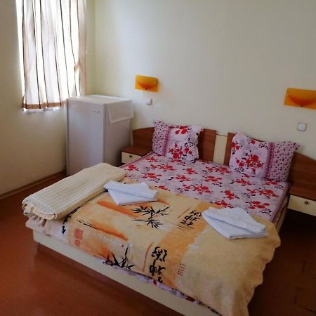 Hotel Amethyst Sofia Extérieur photo