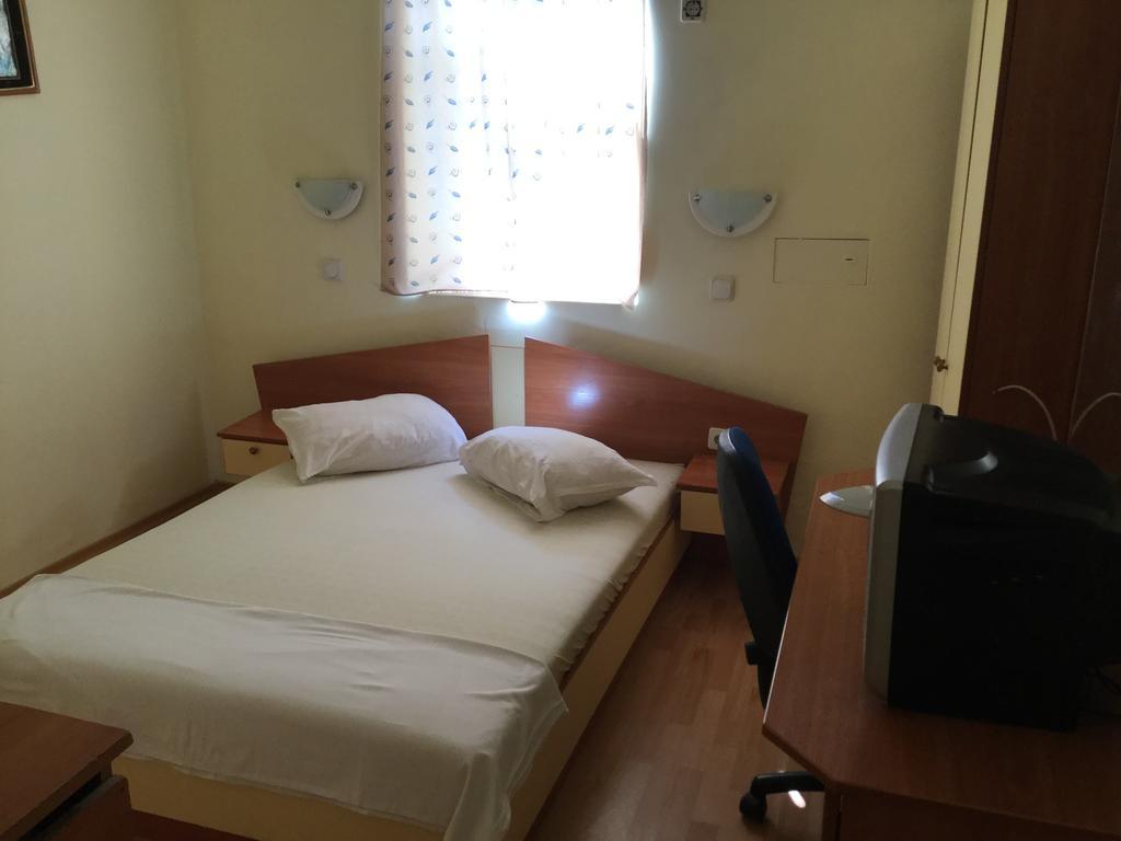 Hotel Amethyst Sofia Extérieur photo