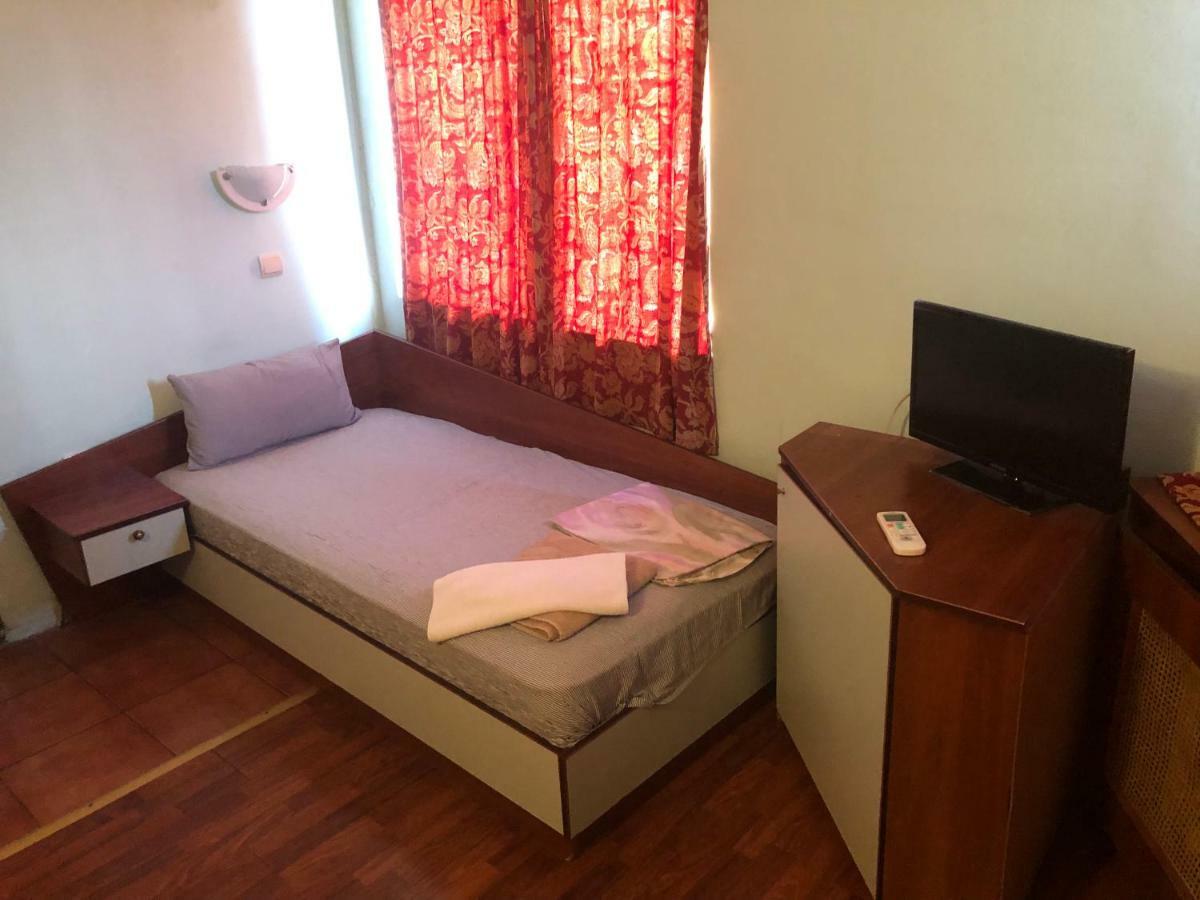 Hotel Amethyst Sofia Extérieur photo